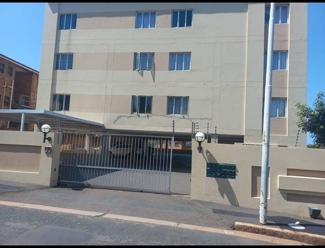 2 BEDROOM APARTMENT RENTED IN ESSENWOOD